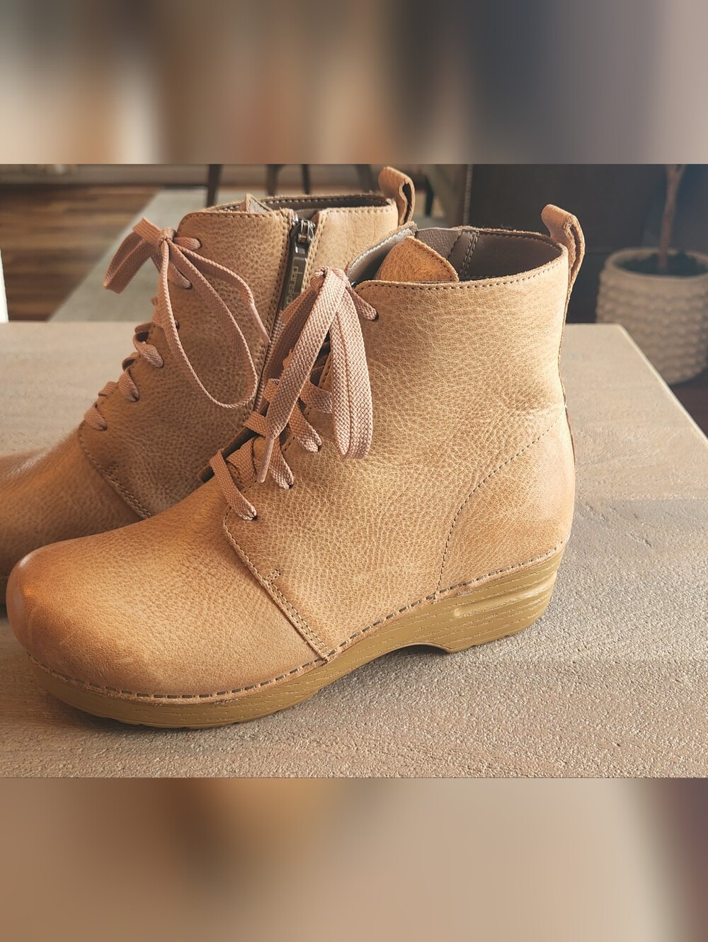 Dansko Women's Sigourney Honey Distressed Boots Arch Support 336581212 Size 38 - Picture 2 of 12